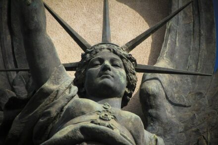 ¿Qué relación tiene el célebre periodista Joseph Pulitzer con la Estatua de la Libertad?