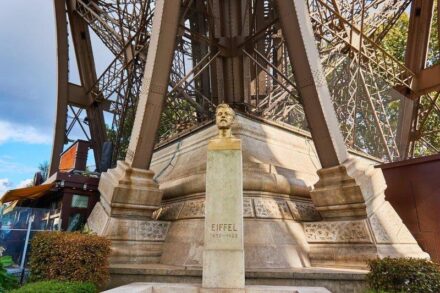 ¿Cuál es la relación entre la Estatua de la Libertad y la Torre Eiffel?